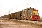 Southern Pacific SW1500's #2621 & 2655 bring cars of sugar beets from the Meloland loader into El Centro.